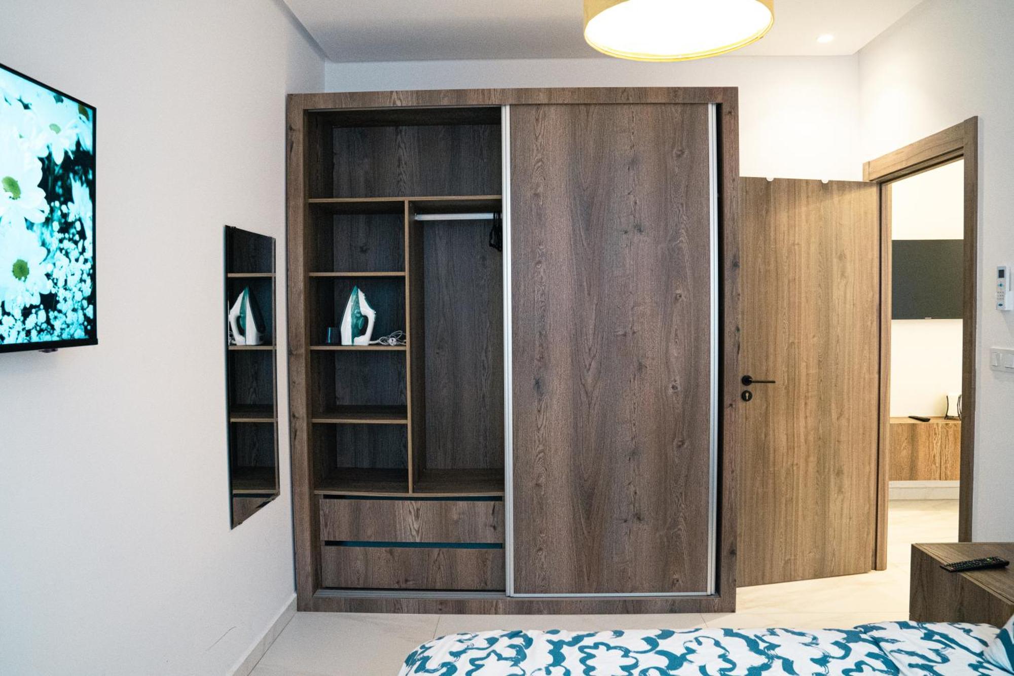 Residences & Suites Nador Bagian luar foto